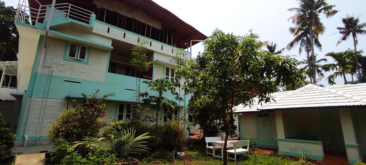 Ferienwohnung Baba Luru'S Varkala Exterior foto